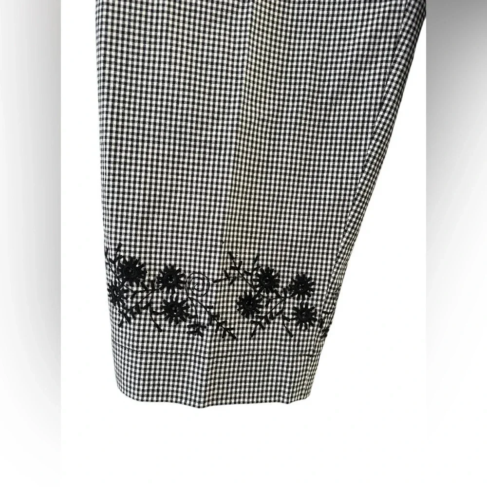 Plaid straight leg crop embroidered pants - Picture 2 of 4